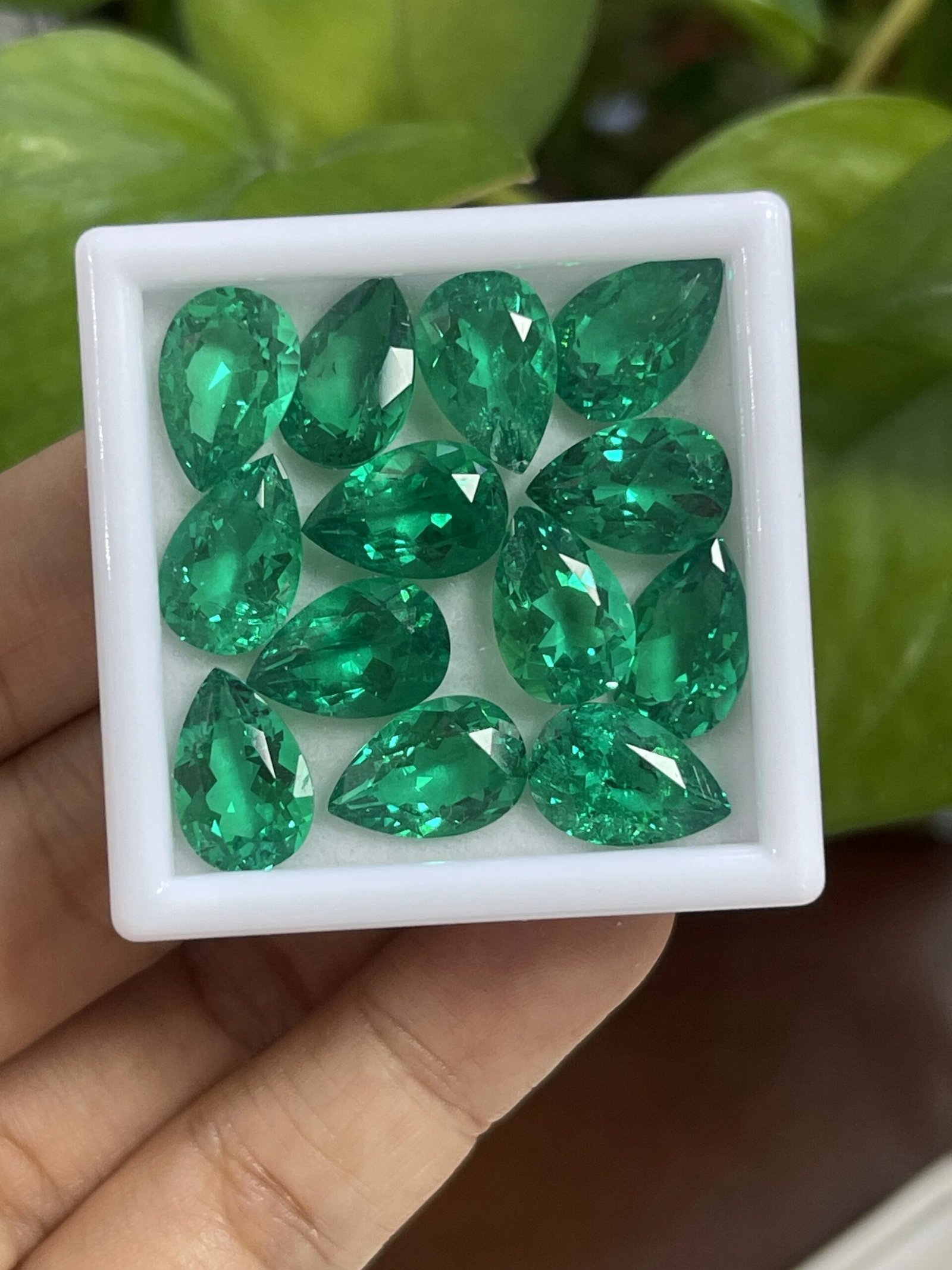 Lab-Grown Emerald – Pear Cut Loose Gemstone