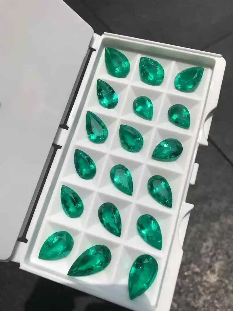 Lab-Grown Emerald – Pear Cut Loose Gemstone (2)