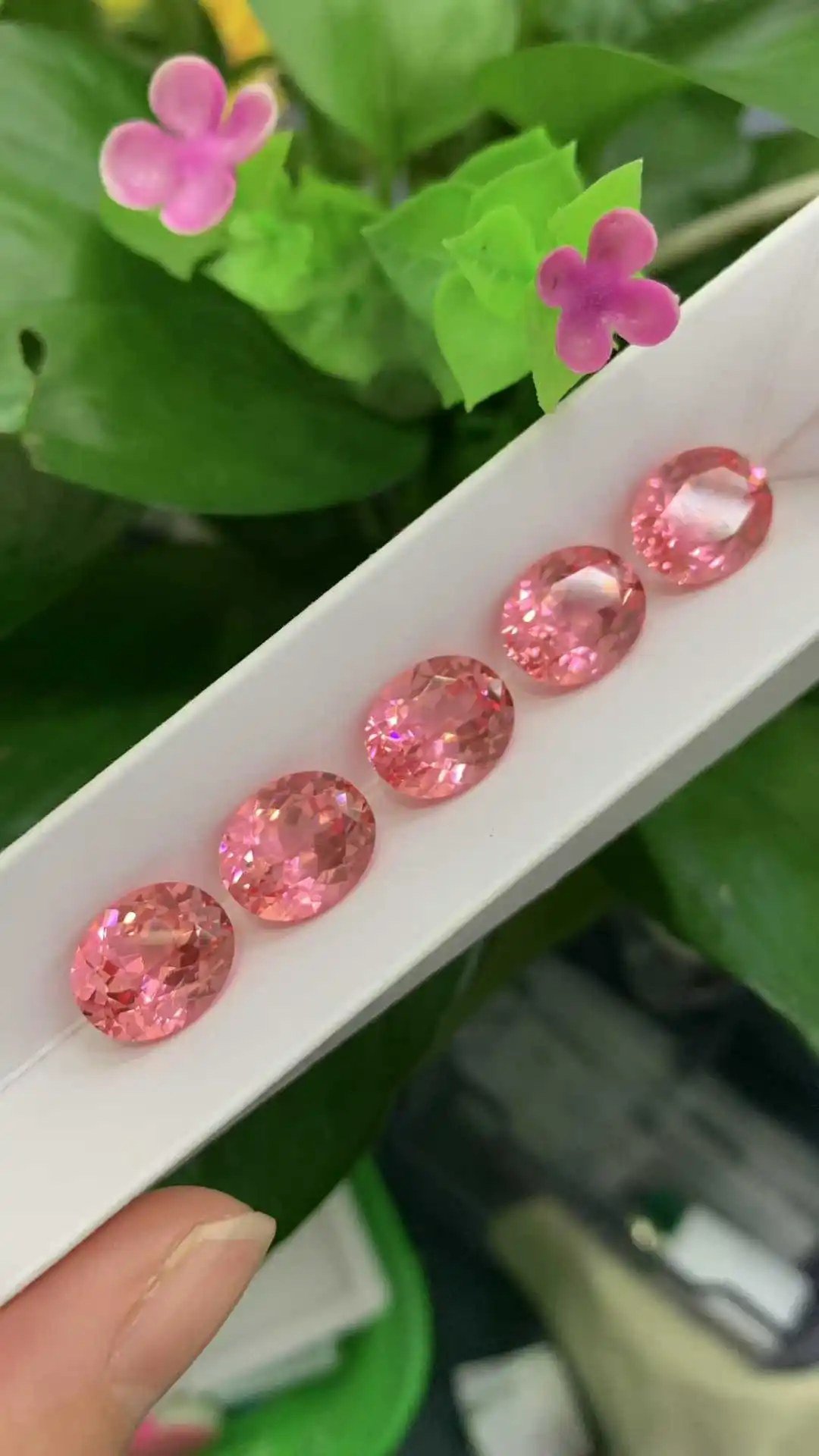 Lab-Grown Padparadscha Sapphire – Oval Cut Loose Gemstone
