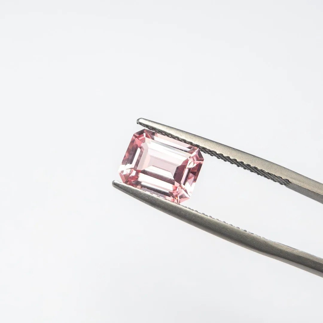 Lab-Grown Morganite – Emerald Cut Loose Gemstone